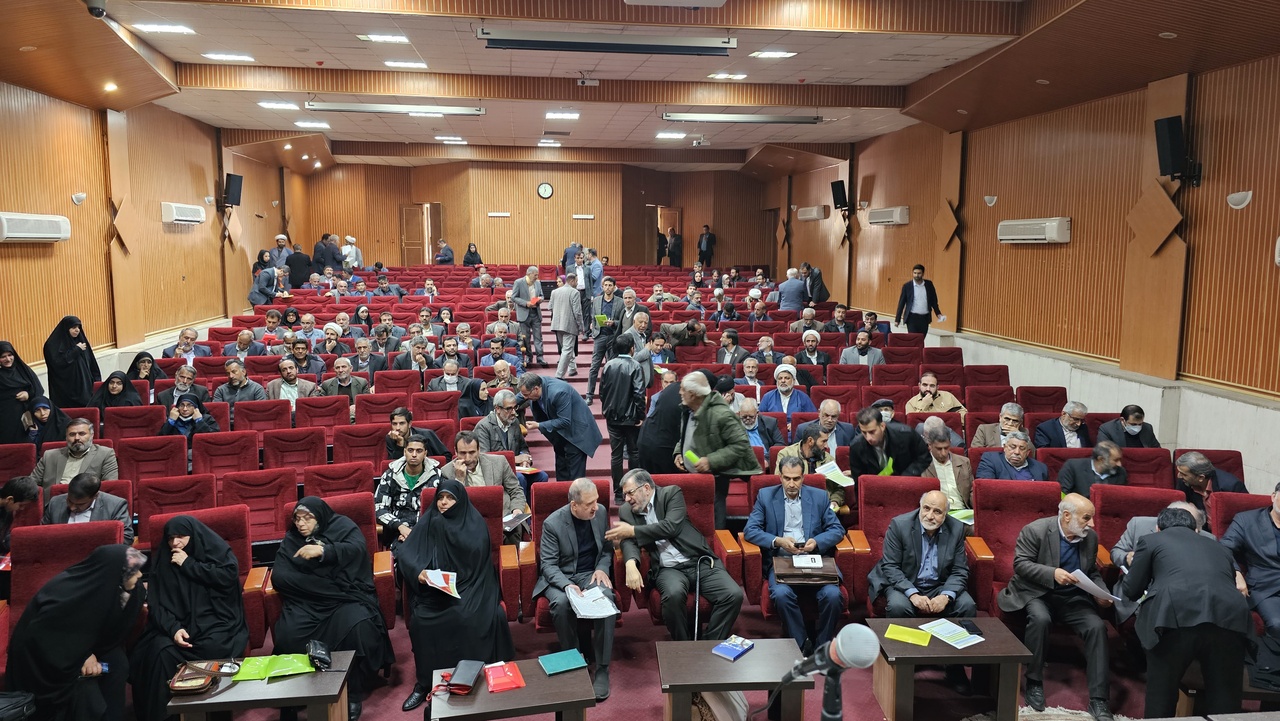 مجمع عمومی شورای ائتلاف فارس با حضور دکتر روح الامینی برگزار شد